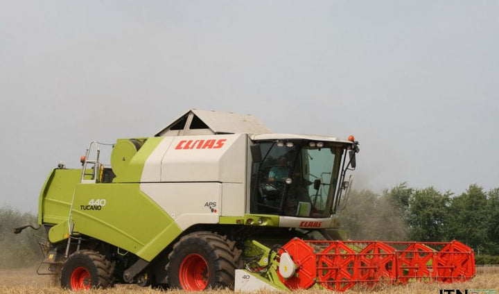 Sistemul de transmisiei al combinei Claas Tucano 440